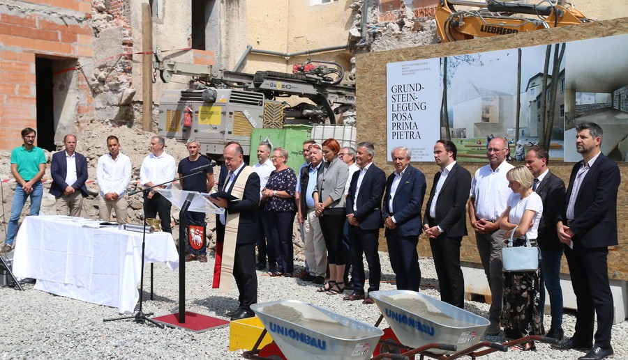 Grundsteinlegung für die neue Stadtbibliothek Brixen 