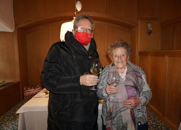 Auguri per il centenario - Il Comune di Bressanone si congratula con la signora Veronika Pallestrong per l’importante traguardo