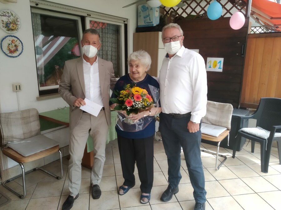 Glückwünsche zum 101jährigen Geburtstag