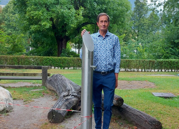 Neuer Trinkwasserbrunnen beim Spielplatz in Milland