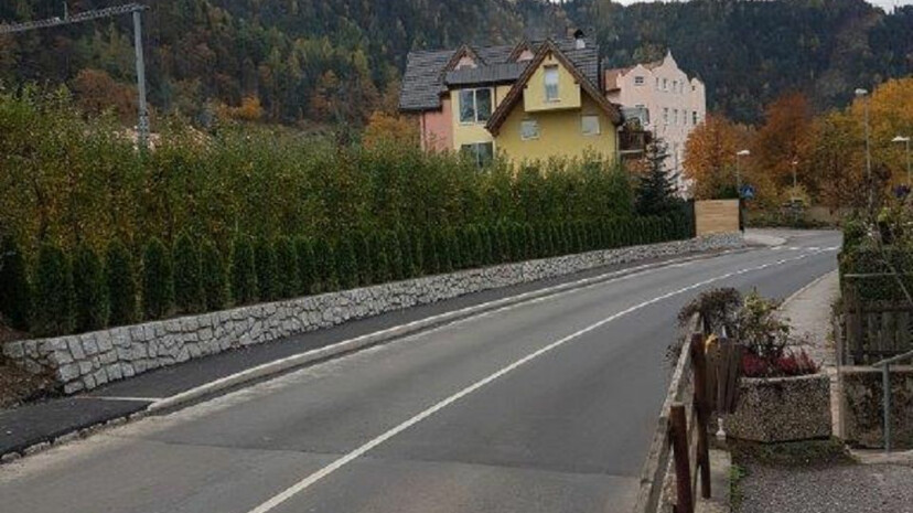 Gehsteig%20Sarns20181107_120941.jpeg